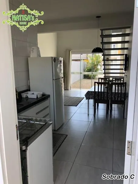 Sobrados Aconchegante Com Piscina 