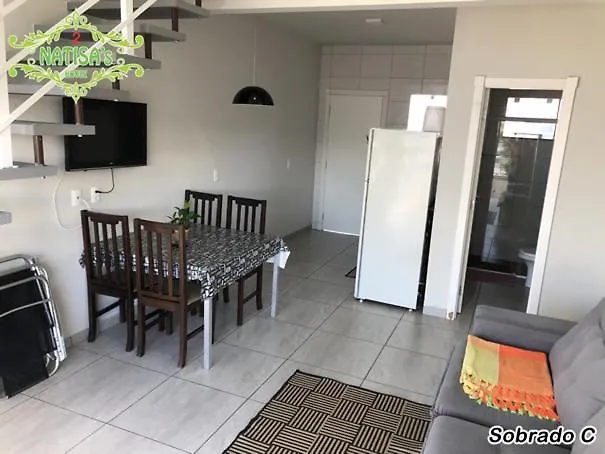 Holiday home Sobrados Aconchegante Com Piscina 