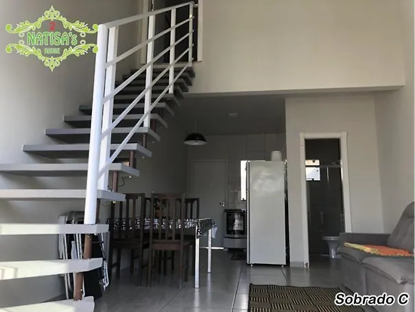 Sobrados Aconchegante Com Piscina 