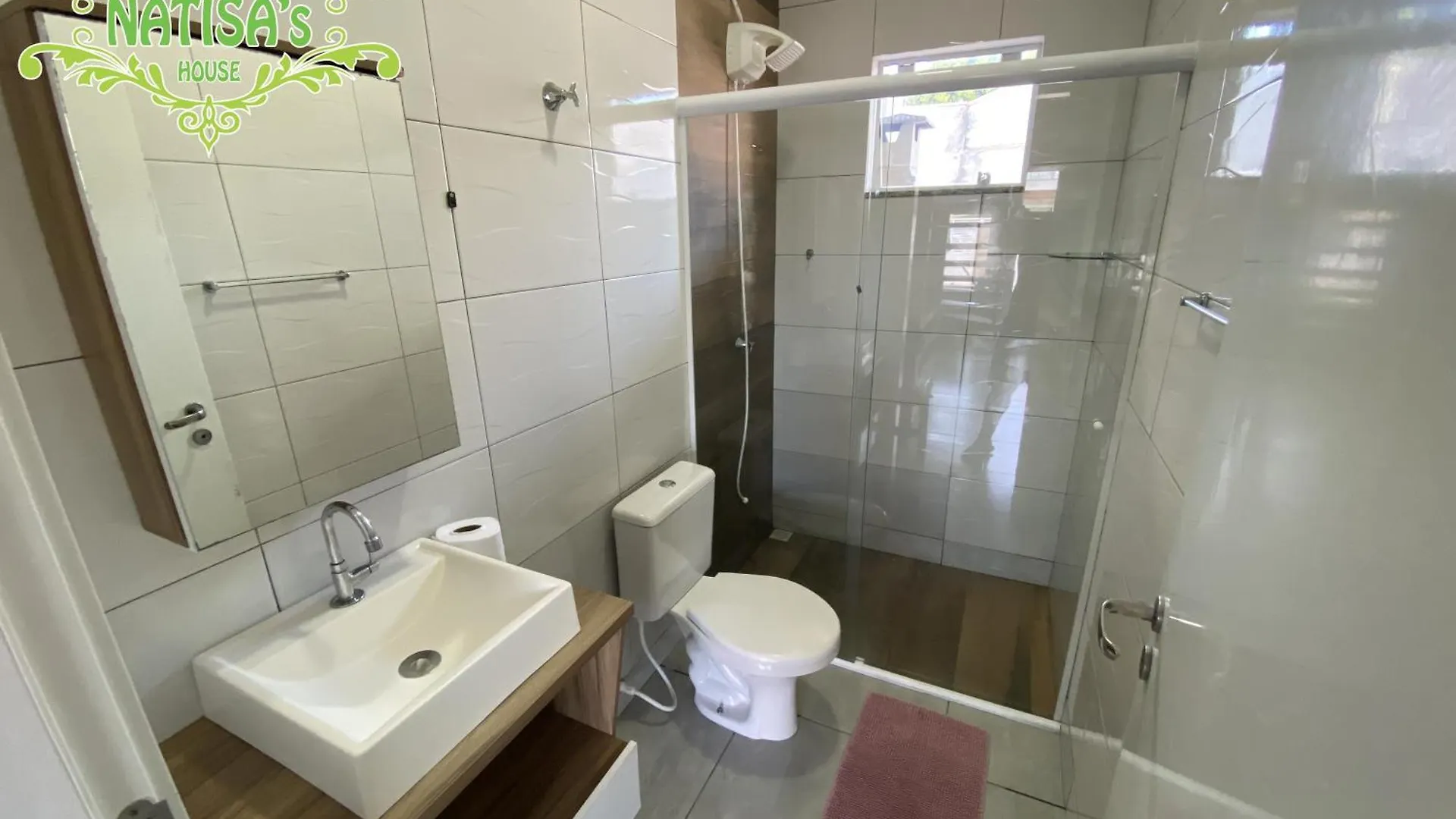 Sobrados Aconchegante Com Piscina 